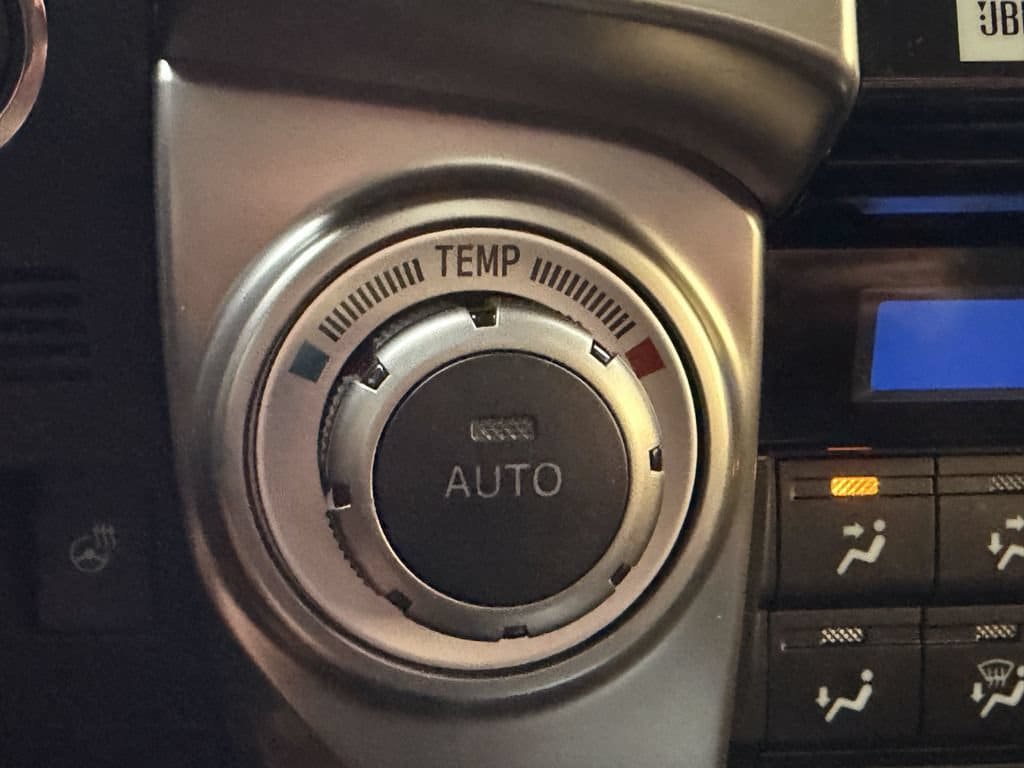 Used 2023 Toyota 4Runner Limited RWD image 26