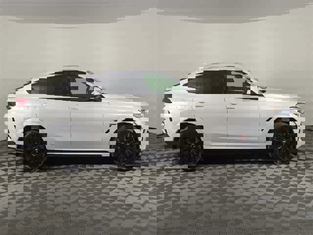 Used 2023 BMW X6 M50i w/ Executive Package image 6