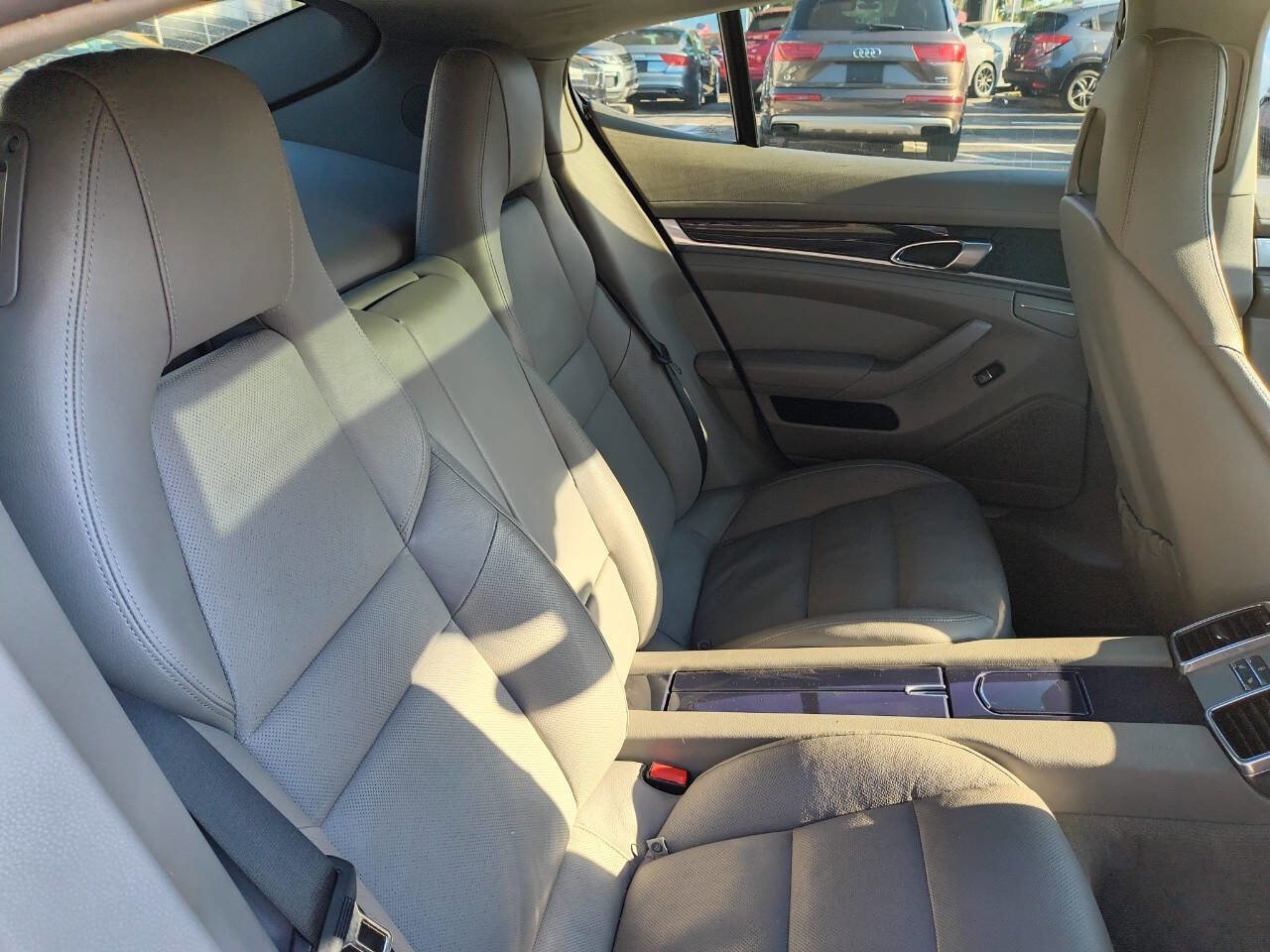 Used 2013 Porsche Panamera S w/ Comfort Pkg image 54