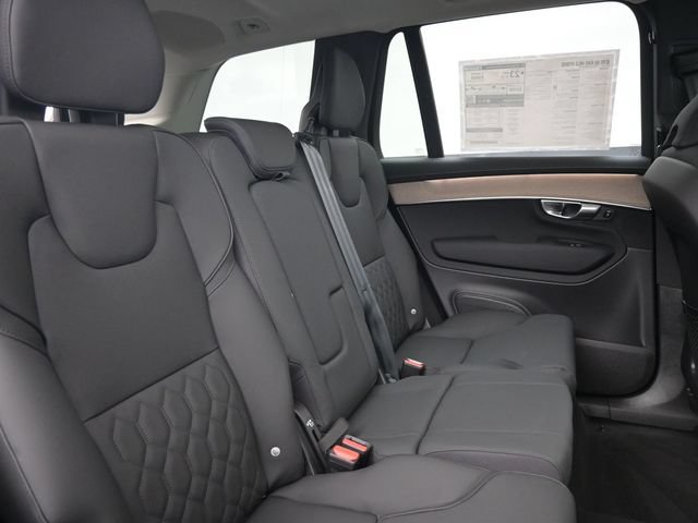 New 2026 Volvo XC90 B6 Plus w/ Protection Package Premier AWD/4WD image 34