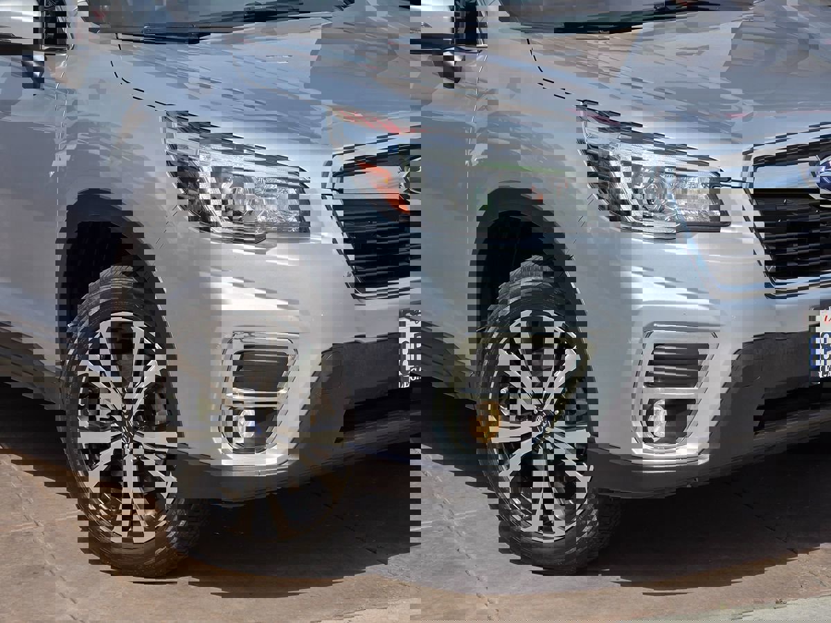 Used 2020 Subaru Forester Limited image 4