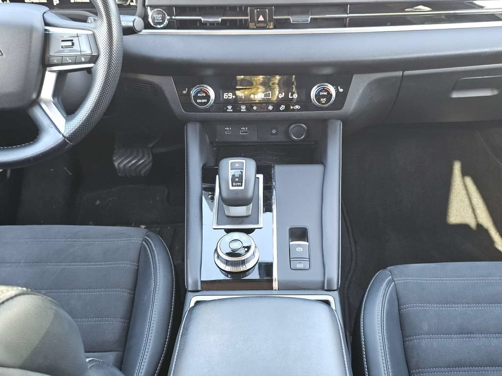 Used 2022 Mitsubishi Outlander SE FWD image 20