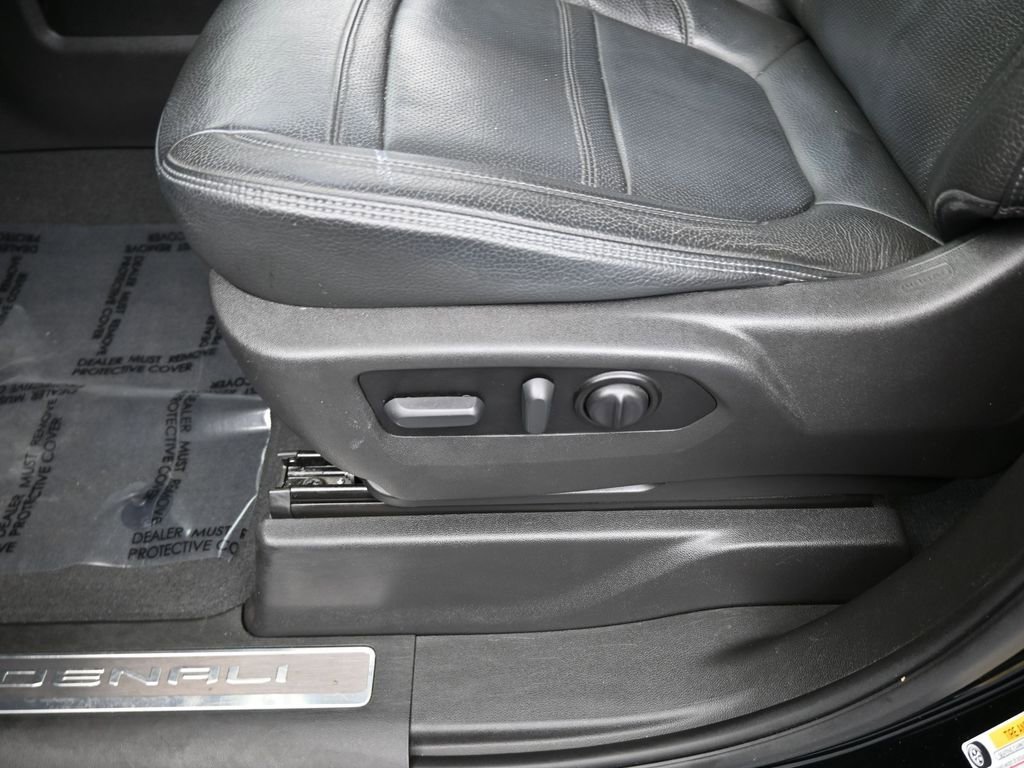 Used 2022 GMC Sierra 1500 Denali w/ Denali Reserve Package image 16