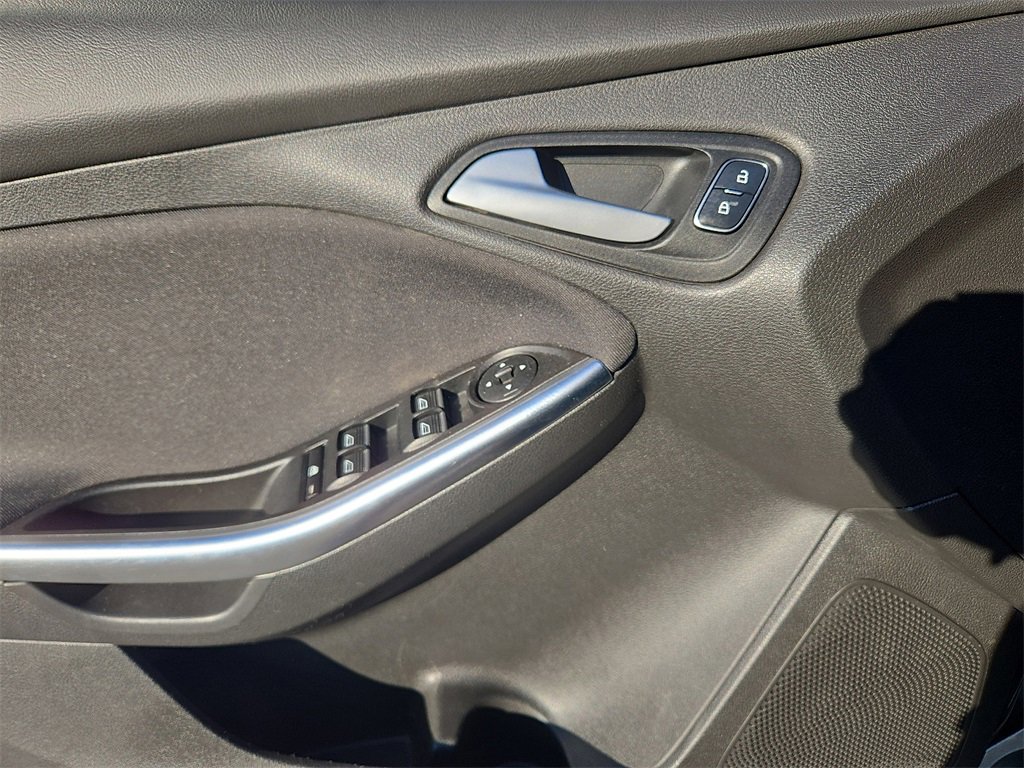 Used 2018 Ford Focus ST image 15