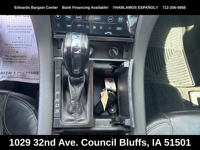 Used 2017 Ford Taurus Limited FWD image 18