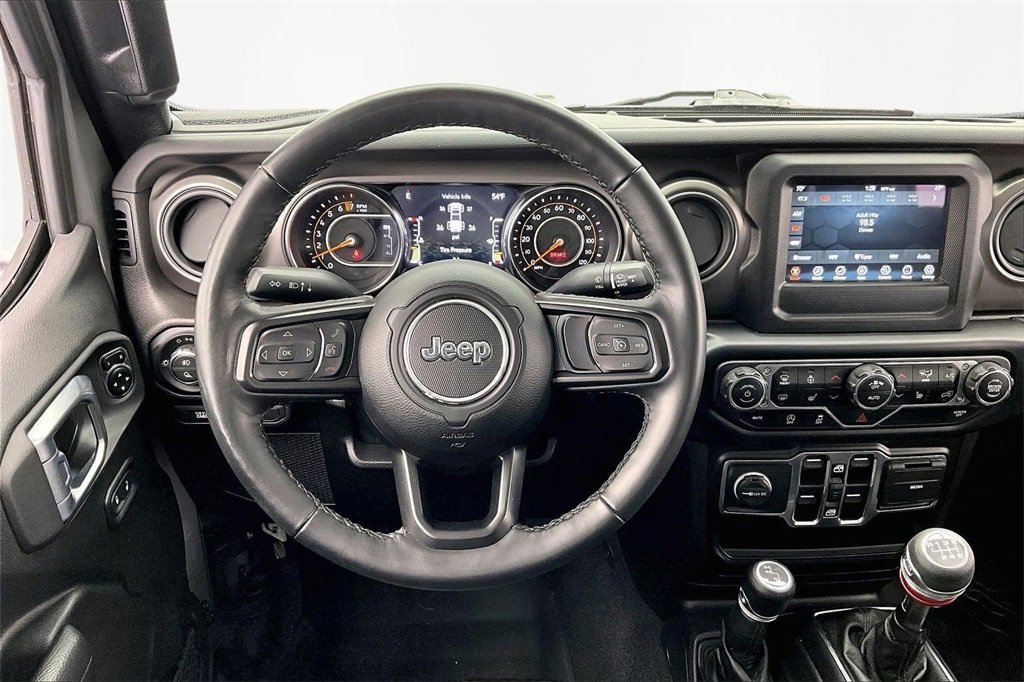 Used 2022 Jeep Gladiator Willys image 5