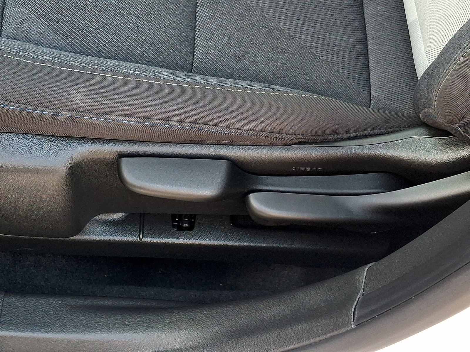Used 2024 Chevrolet Trax LS w/ LS Convenience Package FWD image 25