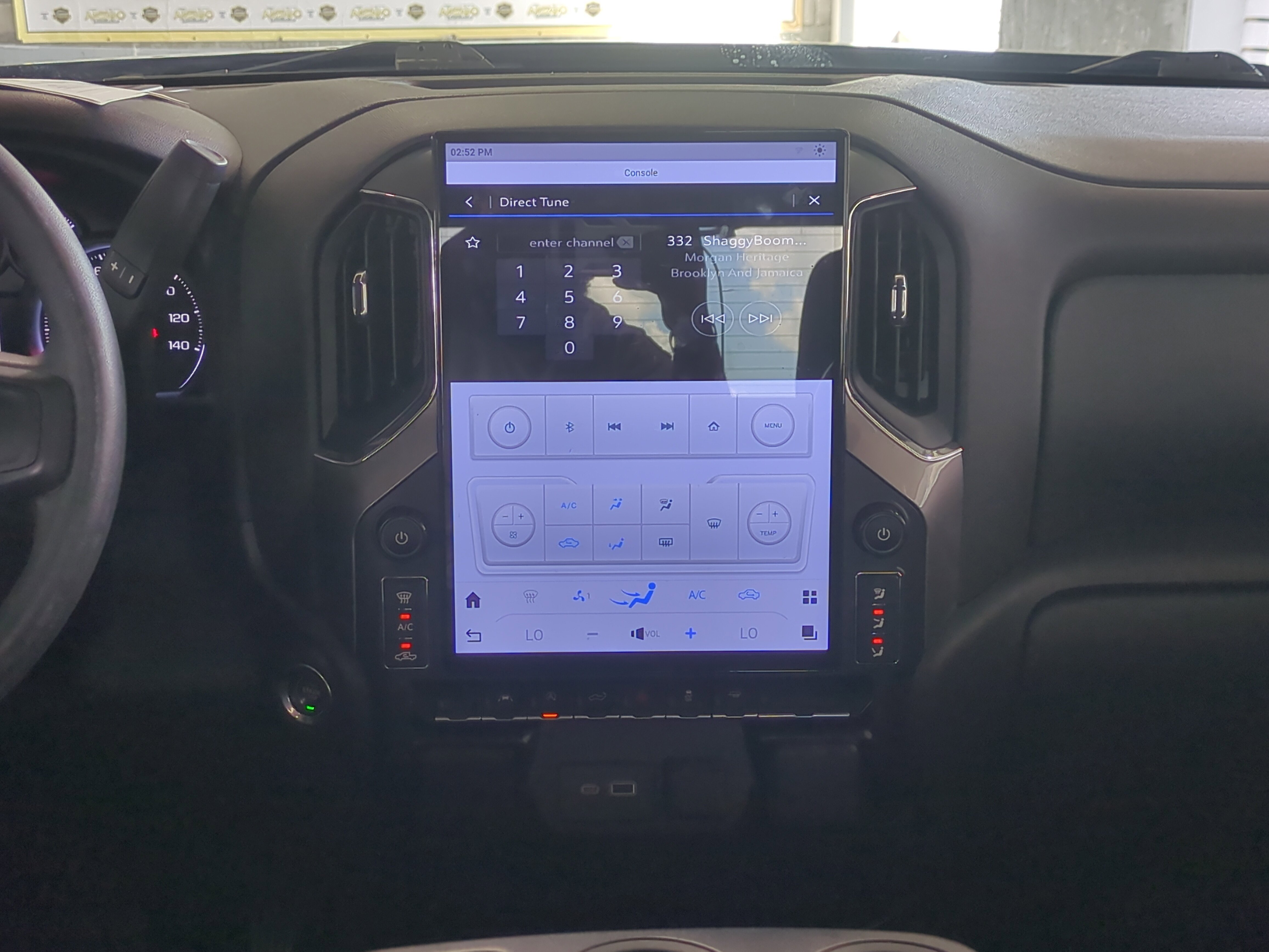 Used 2023 Chevrolet Silverado 1500 Custom image 18