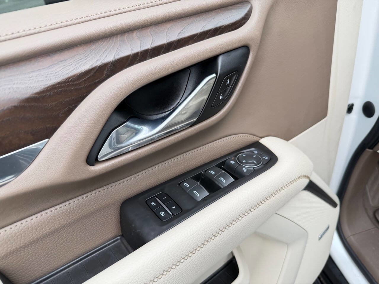 Used 2021 GMC Yukon XL Denali w/ Denali Ultimate Package image 52