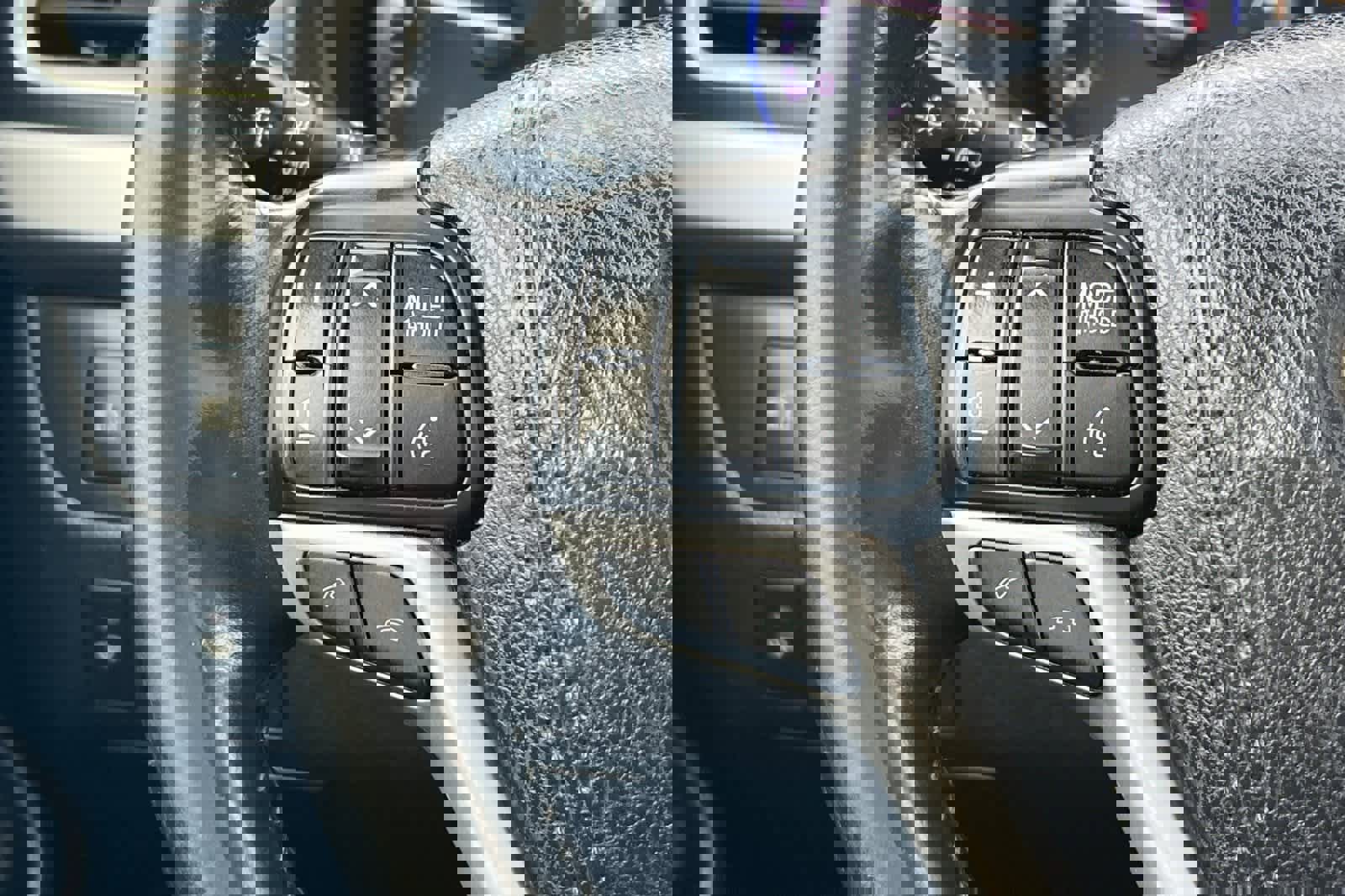 Used 2017 Toyota Highlander SE image 32