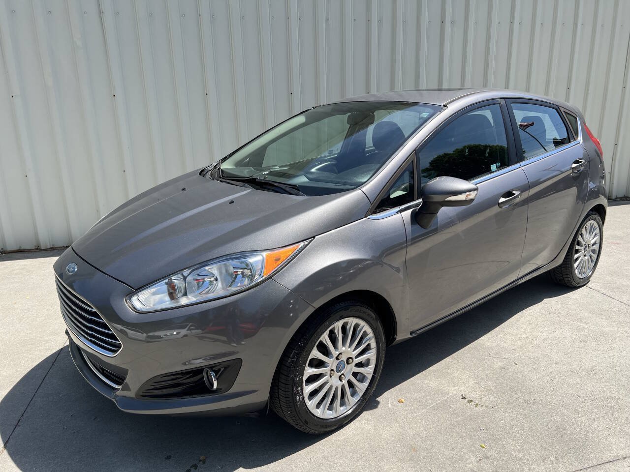 Used 2014 Ford Fiesta Titanium FWD image 7