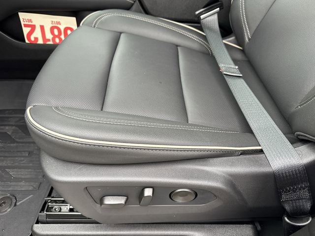 New 2026 GMC Yukon Elevation w/ LPO, Hit The Road Package image 12