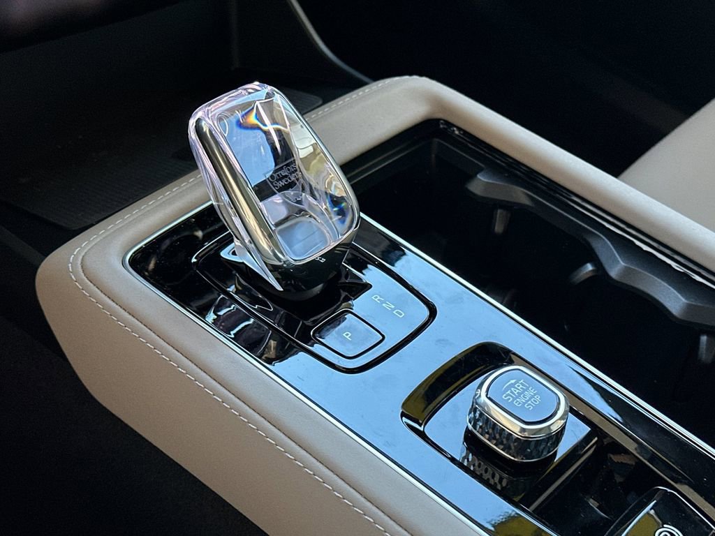 New 2026 Volvo XC90 B6 Plus w/ Protection Package Premier image 22