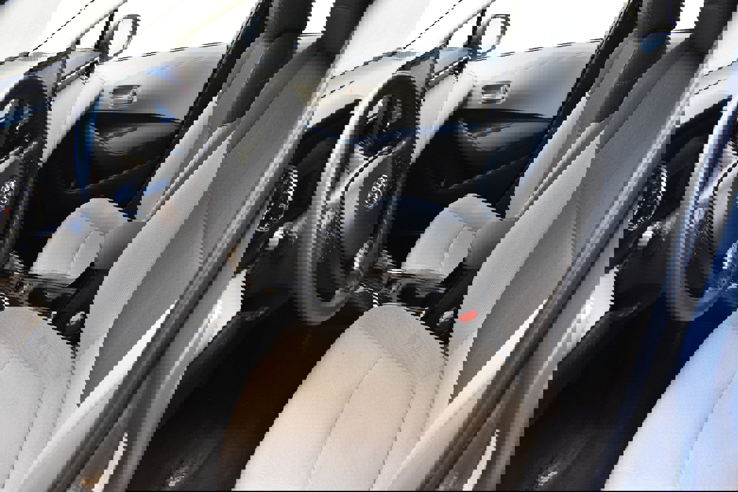 Used 2022 Toyota Corolla LE image 21