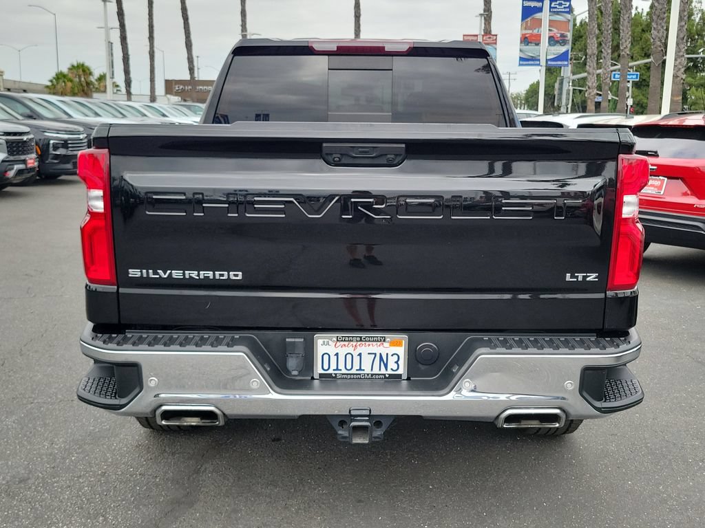 Used 2022 Chevrolet Silverado 1500 LTZ w/ LTZ Convenience Package II AWD/4WD image 27