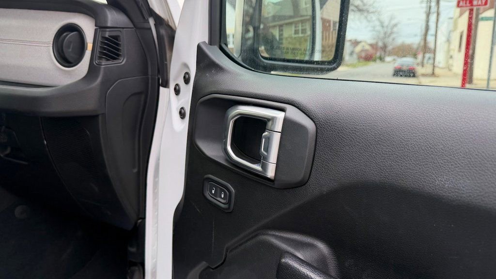 Used 2024 Jeep Wrangler Sport S image 21