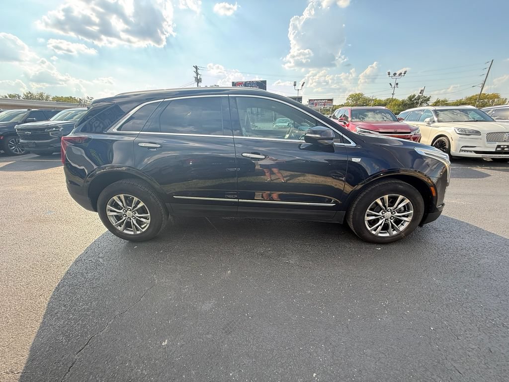 Used 2021 Cadillac XT5 Premium Luxury AWD/4WD image 2