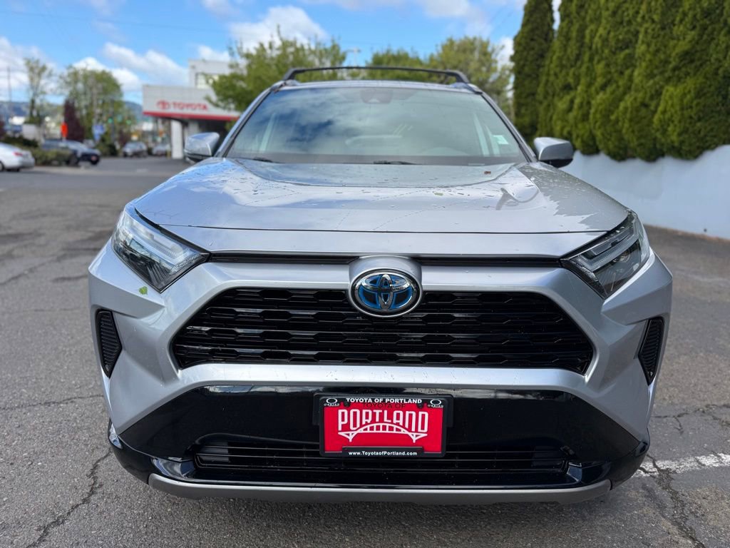 Used 2023 Toyota RAV4 SE AWD/4WD image 3