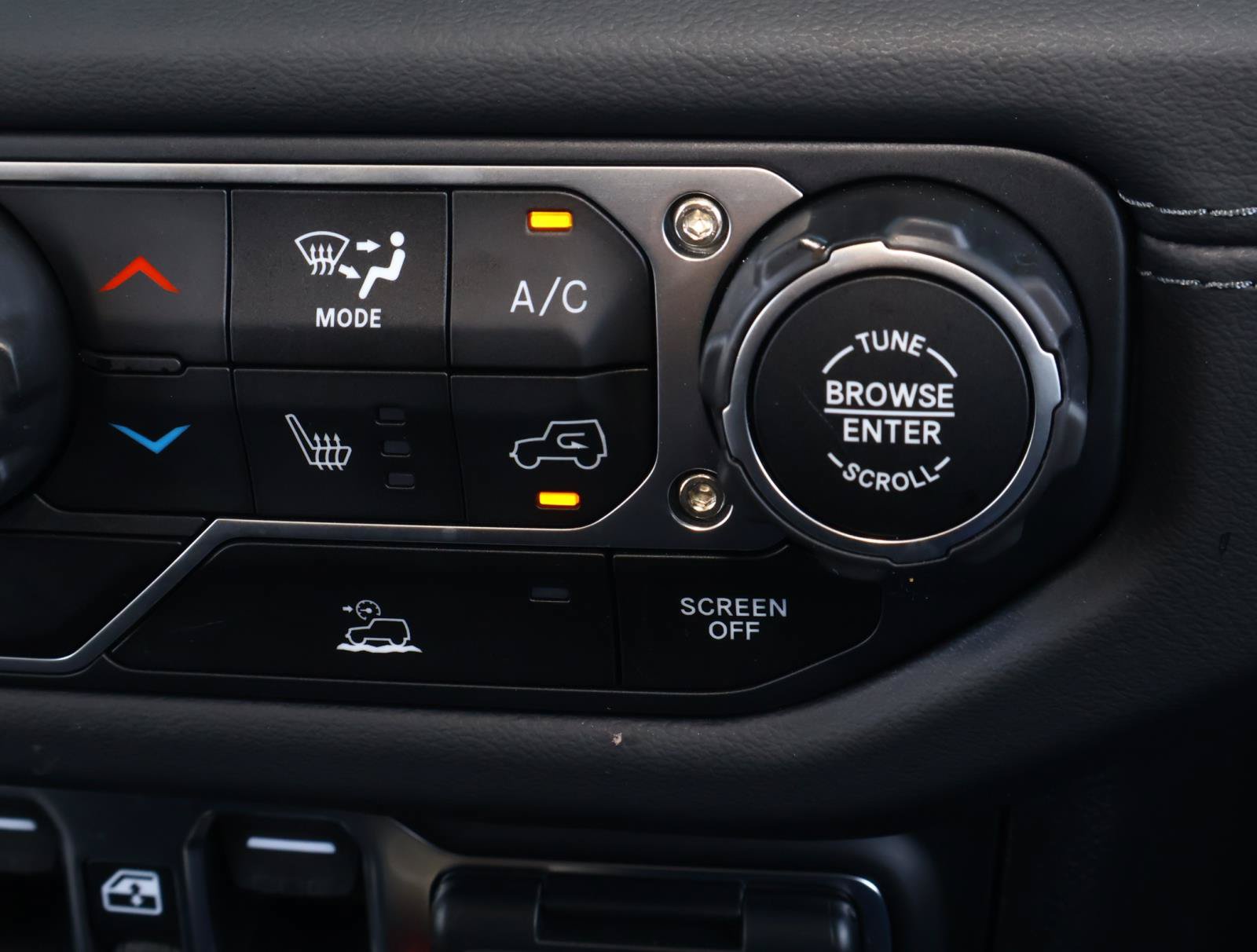 Used 2025 Jeep Gladiator Sport AWD/4WD image 24