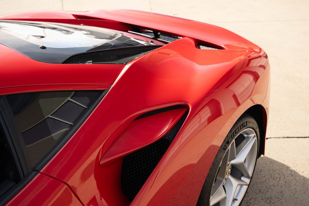 Certified 2021 Ferrari F8 Tributo image 17