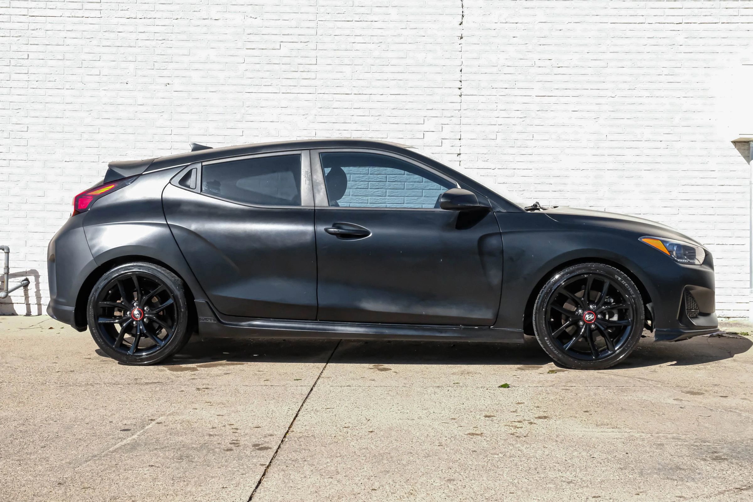 Used 2019 Hyundai Veloster Turbo R-Spec image 6
