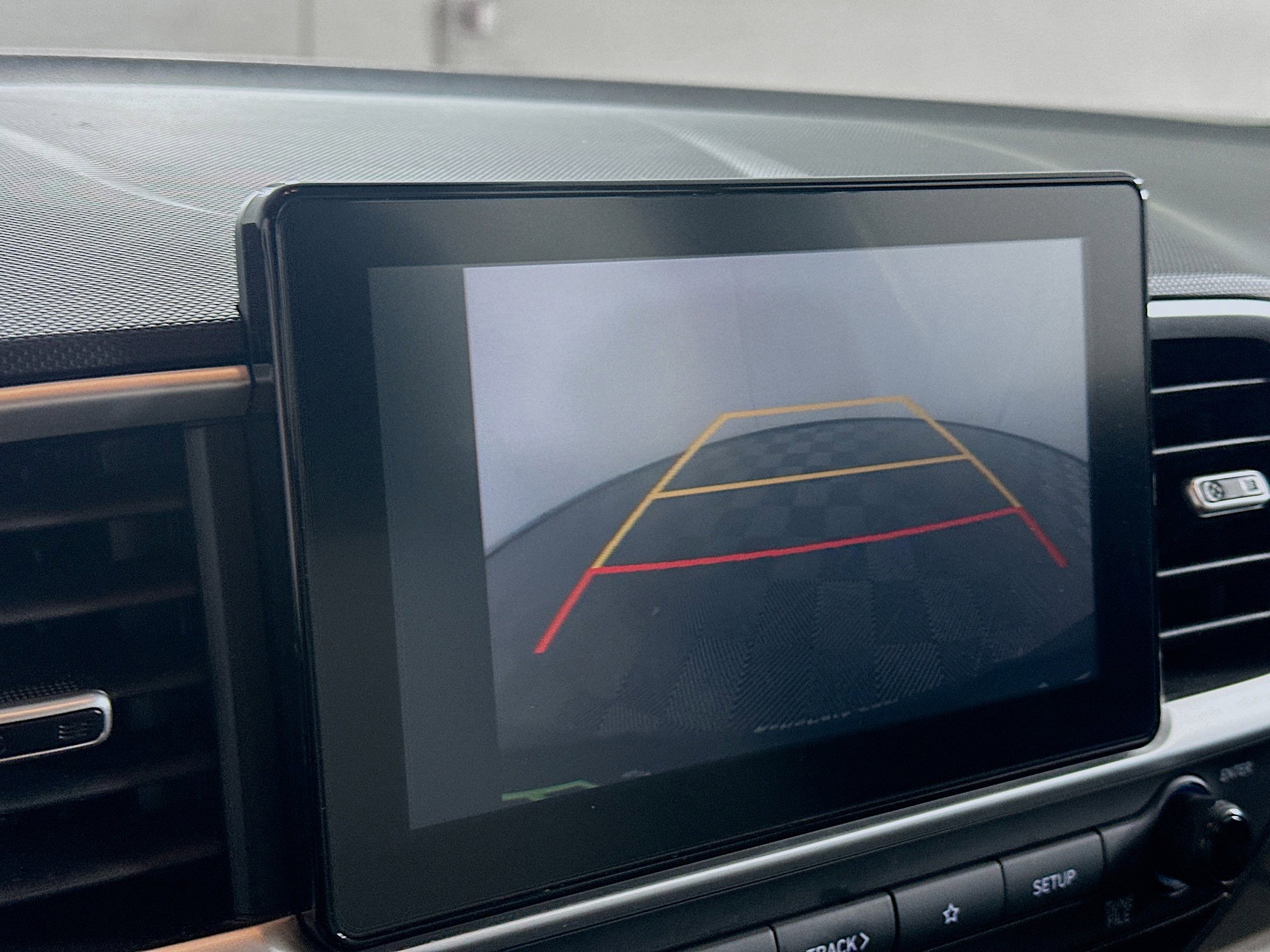 Used 2025 Hyundai Venue SEL image 22