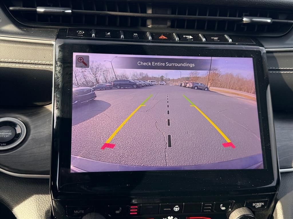 Used 2023 Jeep Grand Cherokee Limited image 25