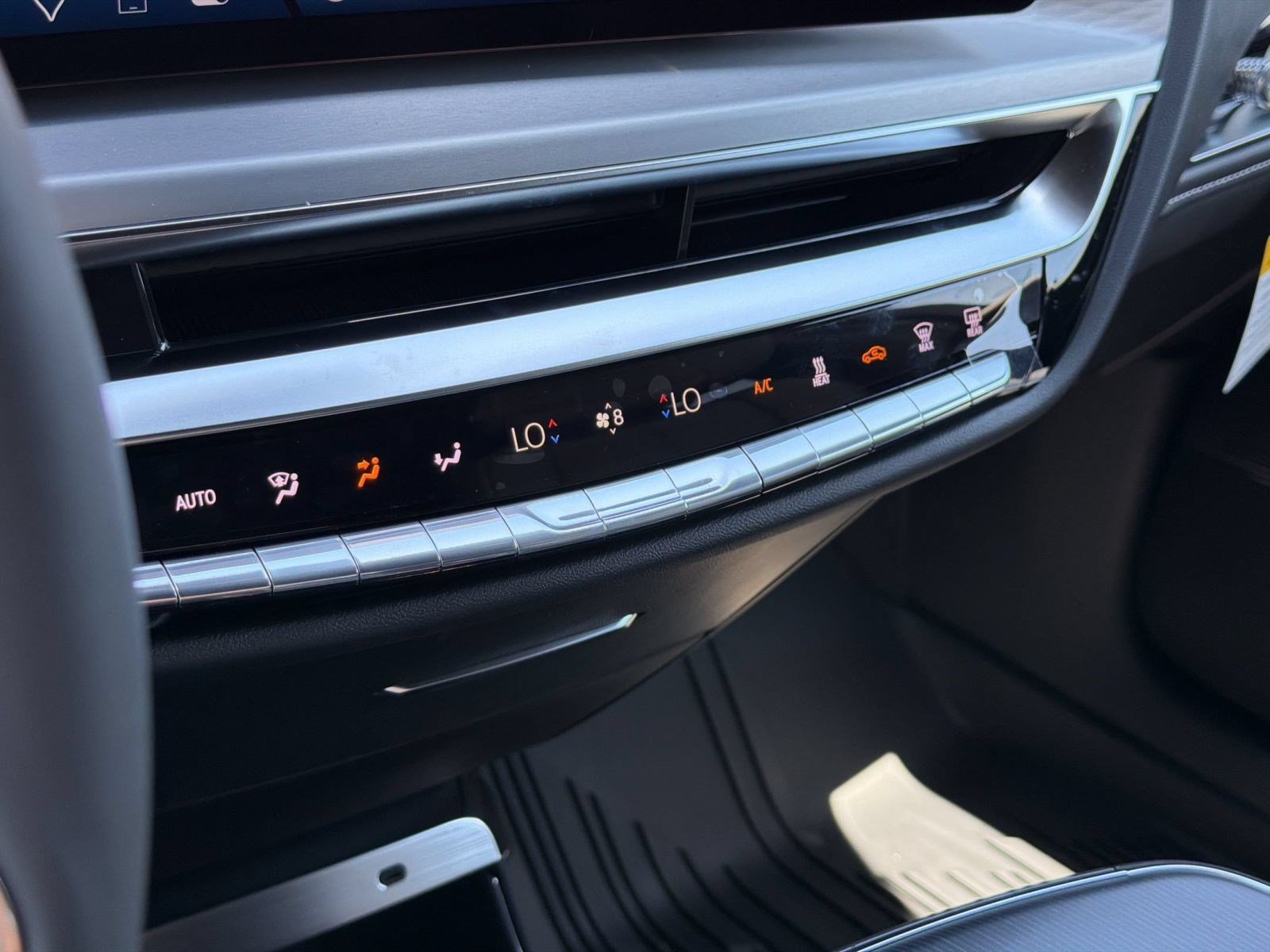 New 2026 Cadillac Lyriq Sport w/ LPO, Floor Liner Package RWD image 17