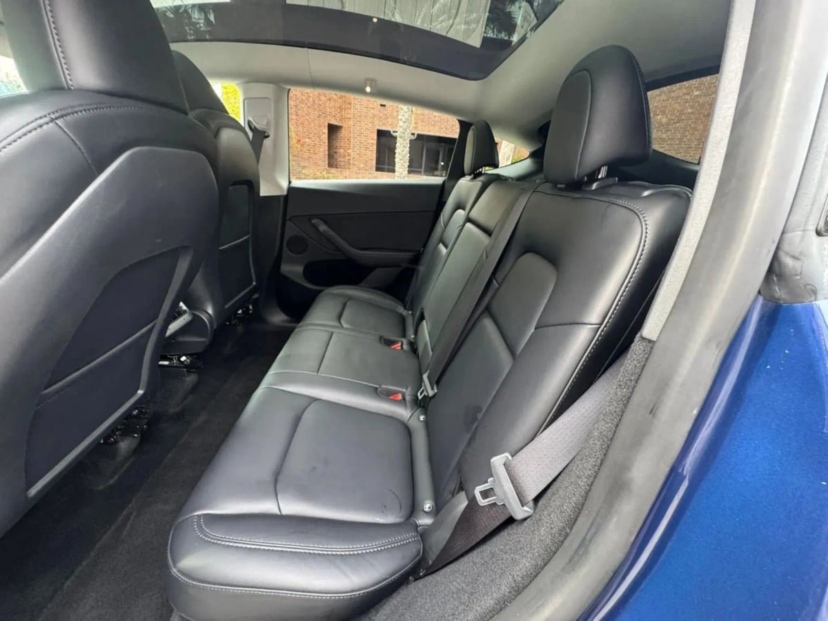 Used 2022 Tesla Model Y Long Range AWD/4WD image 10