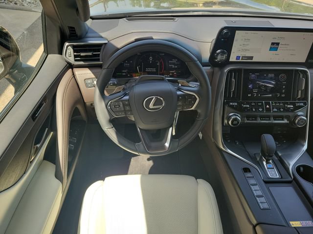 New 2026 Lexus LX 700h Luxury AWD/4WD image 10