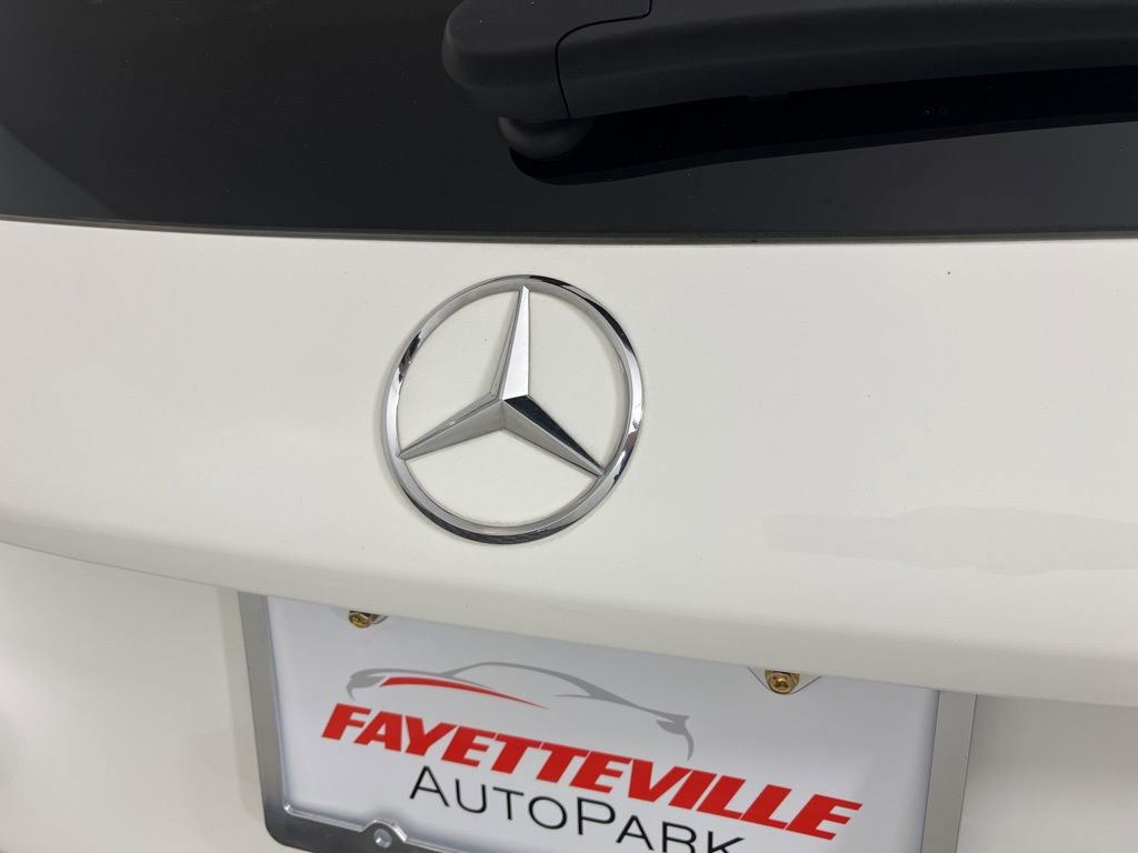 Used 2022 Mercedes-Benz GLC 300 4MATIC w/ Multimedia Package Lite image 18