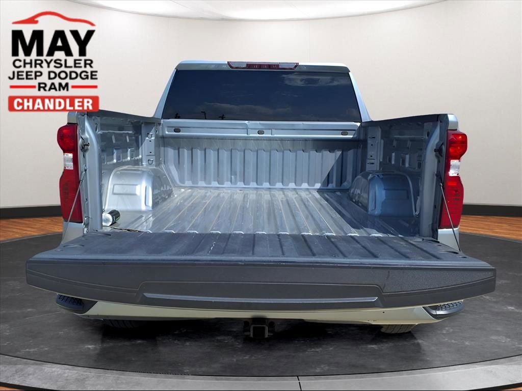 Used 2023 Chevrolet Silverado 1500 Custom image 16
