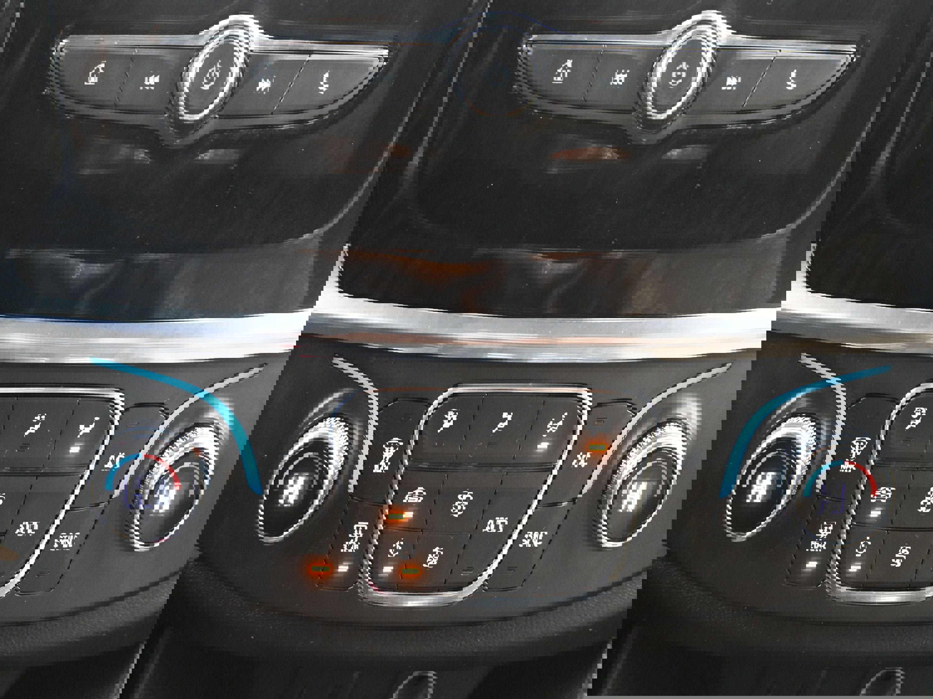 Certified 2023 Chevrolet Traverse LS image 15