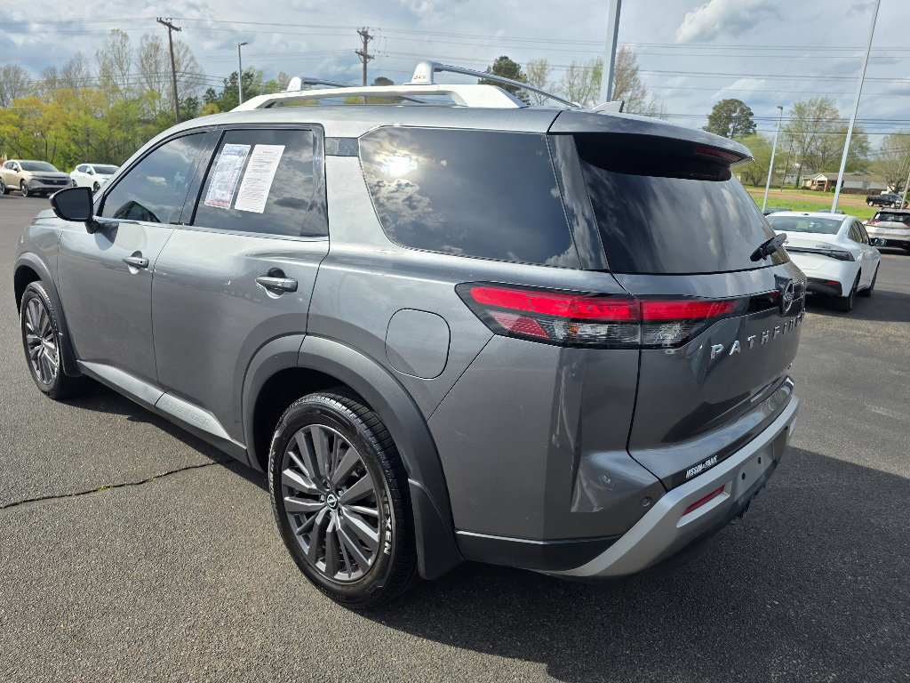 Used 2022 Nissan Pathfinder SL w/ SL Premium Package image 5
