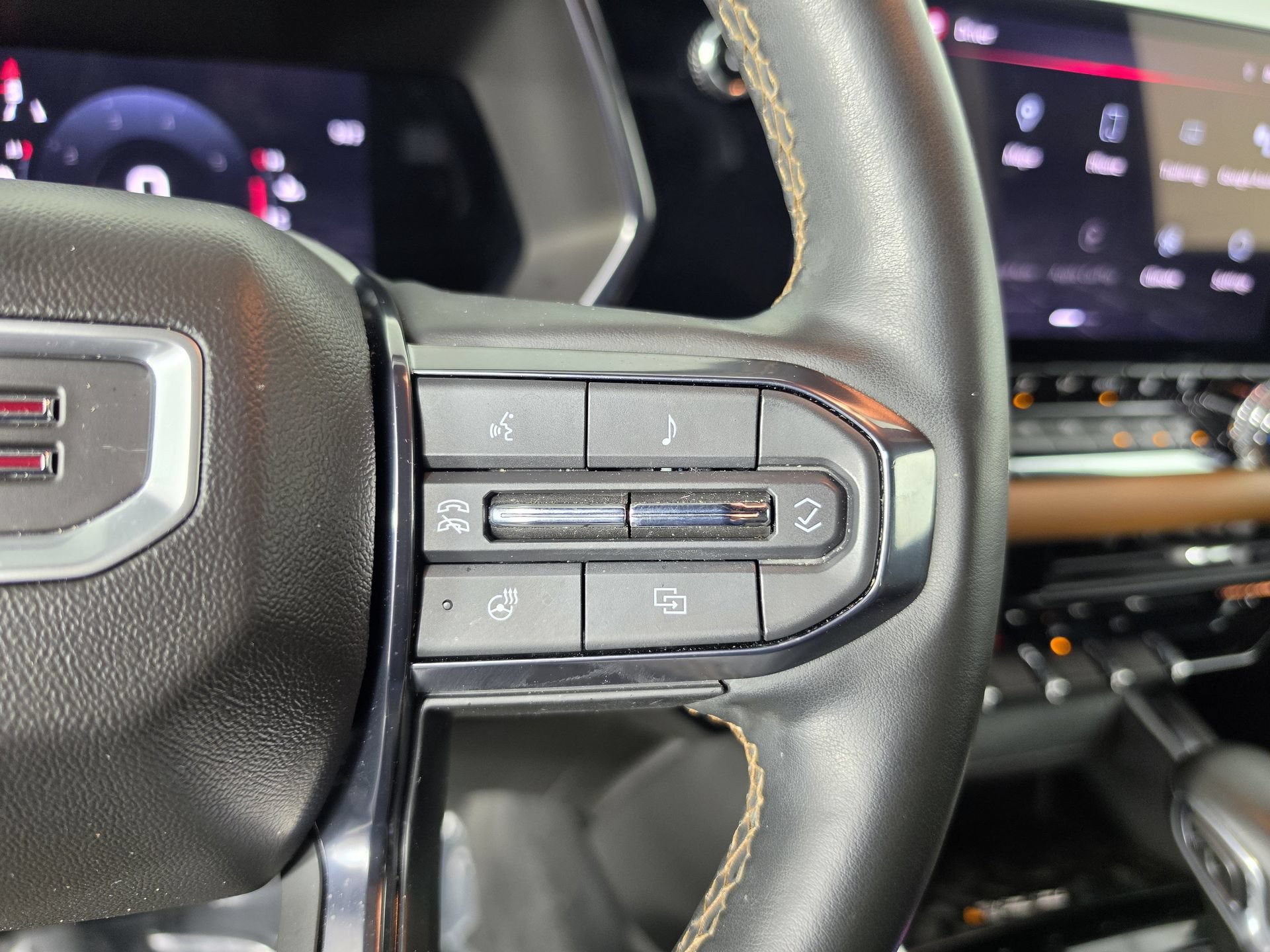 Used 2023 GMC Canyon AT4 w/ AT4 Premium Package AWD/4WD image 24