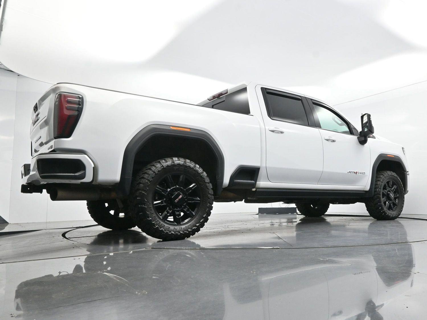 Used 2024 GMC Sierra 2500 AT4 w/ AT4 Premium Plus Package AWD/4WD image 53
