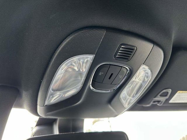 Certified 2024 Jeep Compass Limited image 33