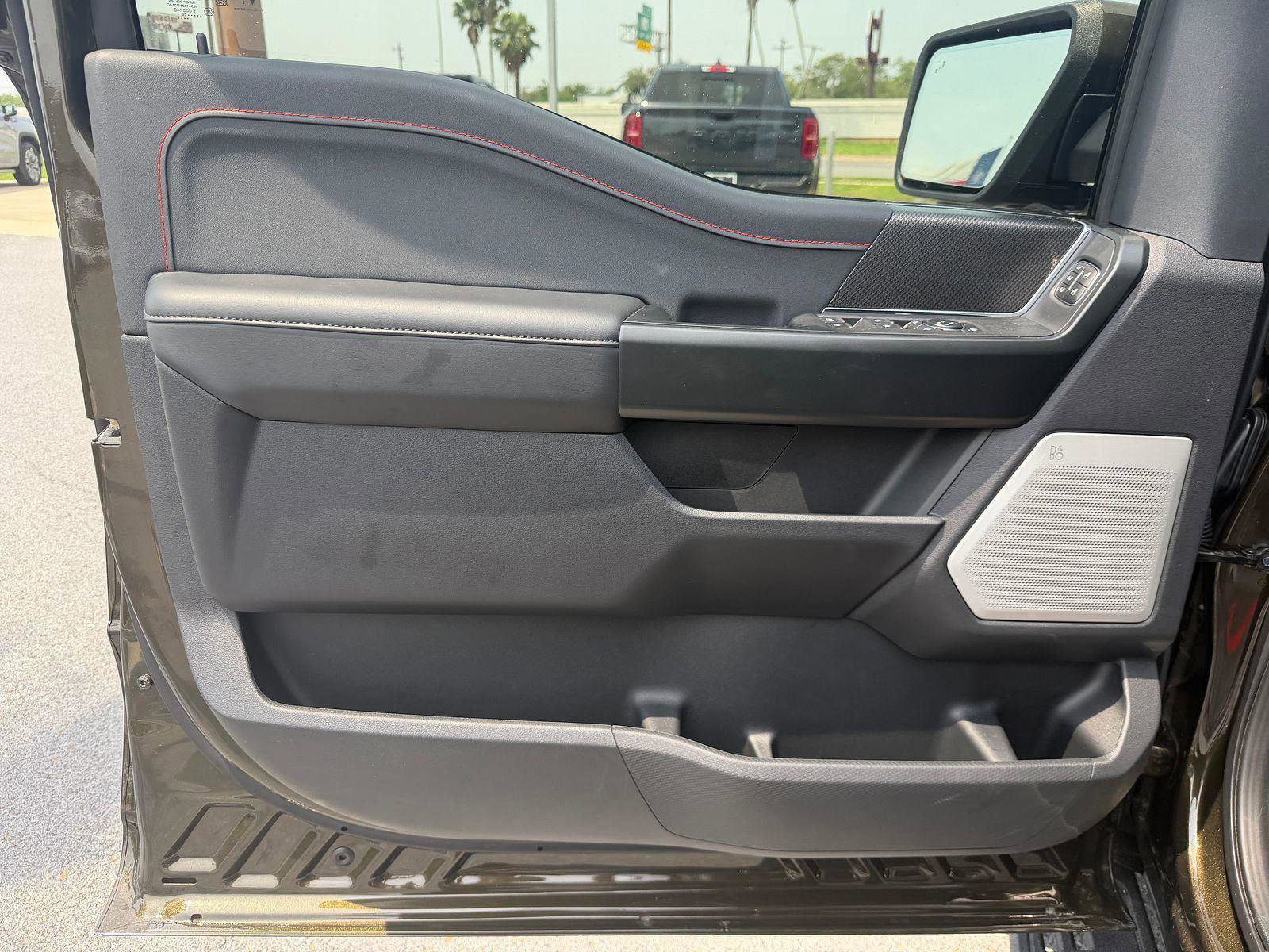 Used 2026 Ford F150 Raptor AWD/4WD image 6