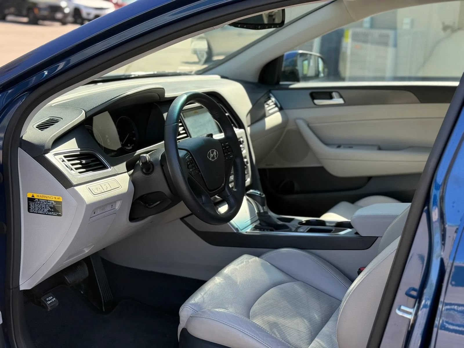 Used 2015 Hyundai Sonata Sport w/ Option Group 04 FWD image 9