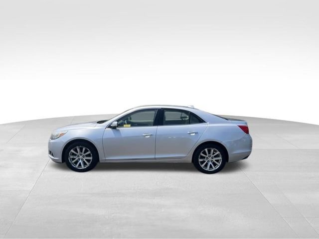 Used 2013 Chevrolet Malibu LTZ FWD image 2