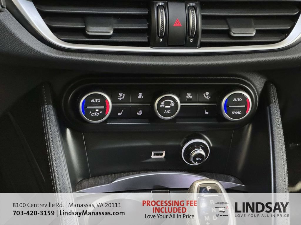 Used 2023 Alfa Romeo Stelvio Ti AWD/4WD image 25
