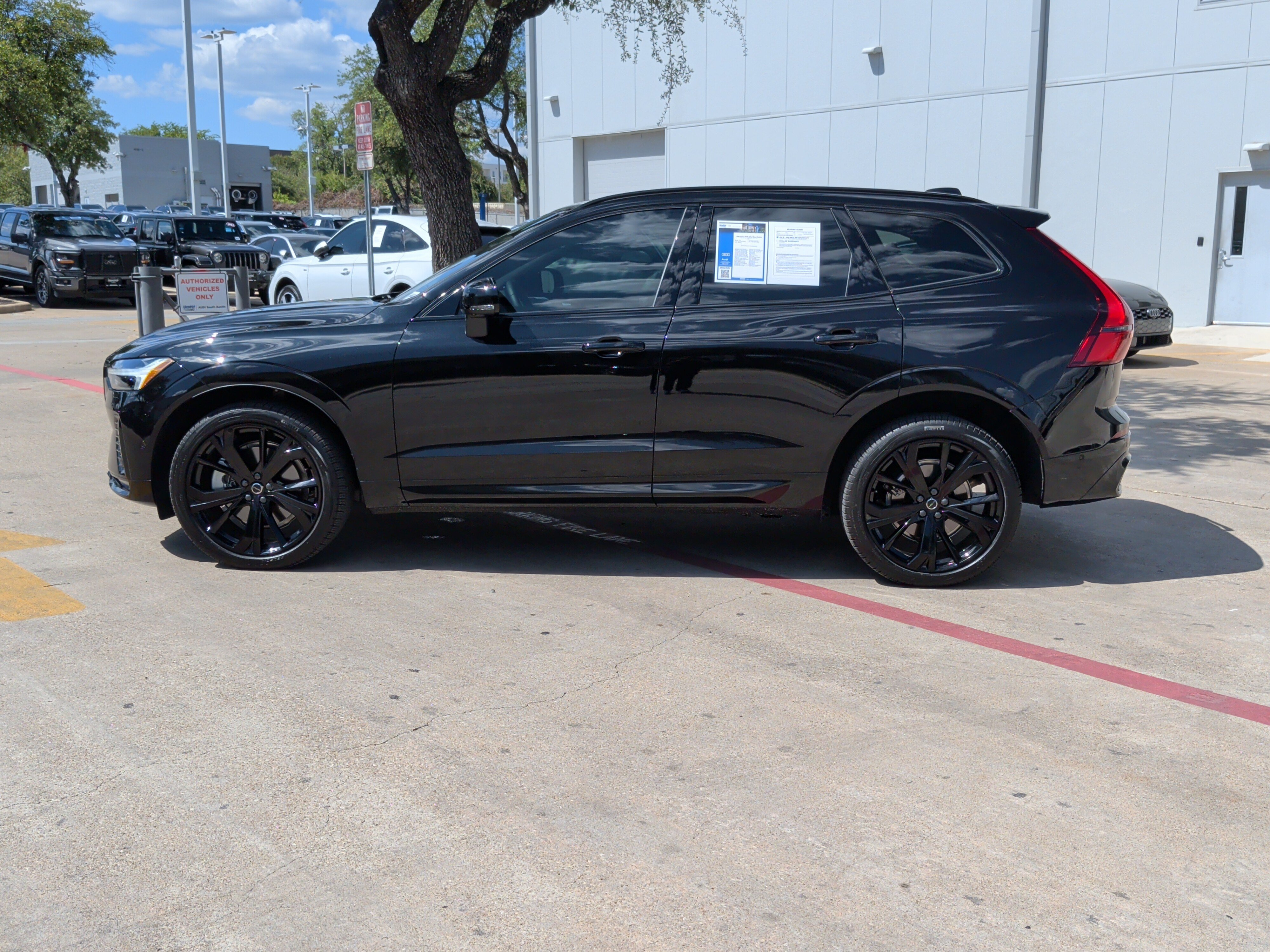 Used 2026 Volvo XC60 B5 Ultra w/ Protection Package Premier AWD/4WD image 7