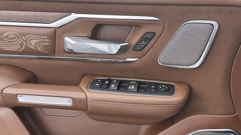 Used 2024 RAM 1500 Limited AWD/4WD image 22