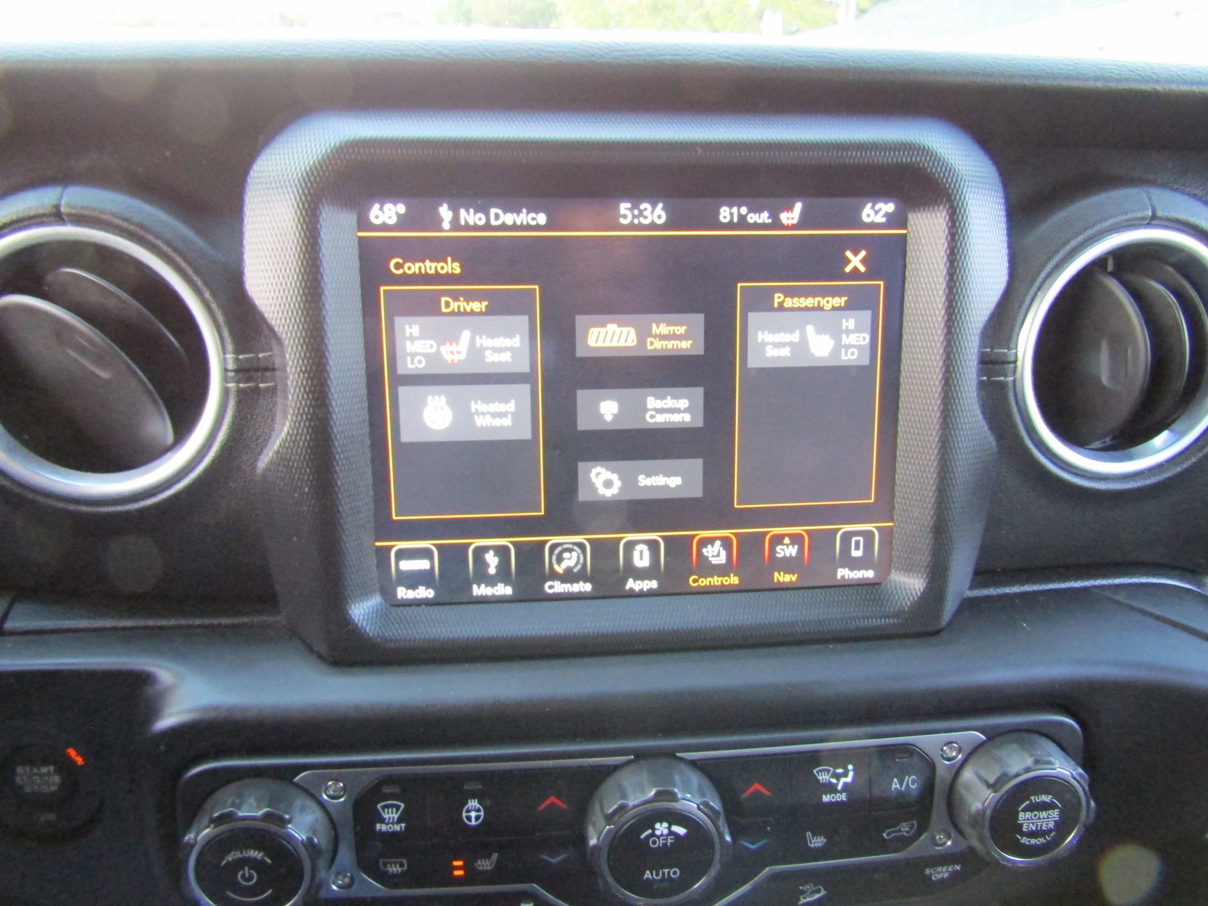 Used 2018 Jeep Wrangler Unlimited Sahara image 26