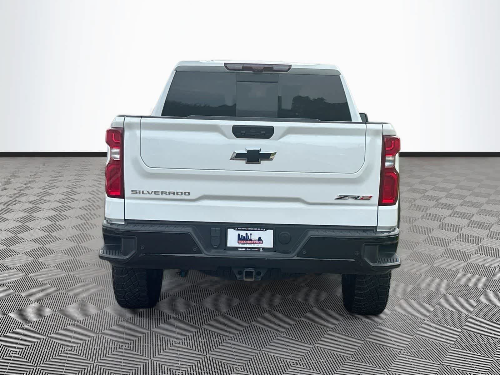 Used 2023 Chevrolet Silverado 1500 ZR2 w/ Technology Package AWD/4WD image 6