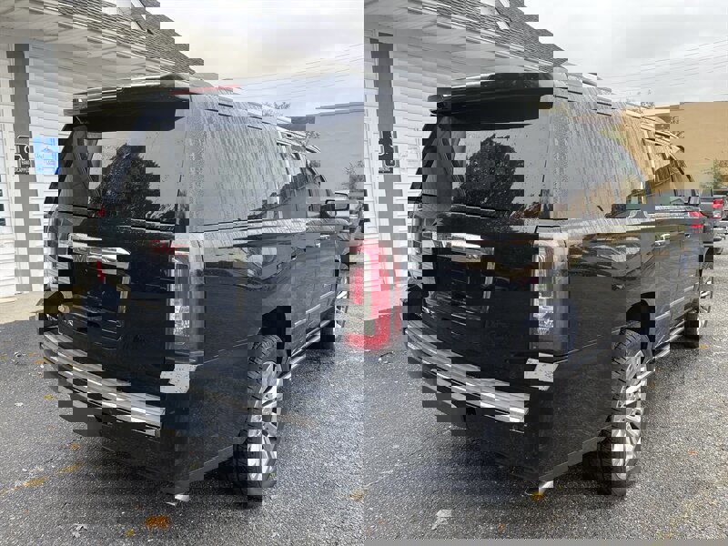Used 2016 GMC Yukon XL Denali w/ Open Road Package image 8