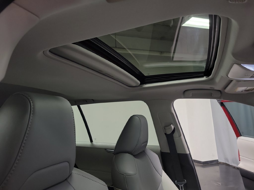 Used 2023 Toyota RAV4 XLE Premium FWD image 34