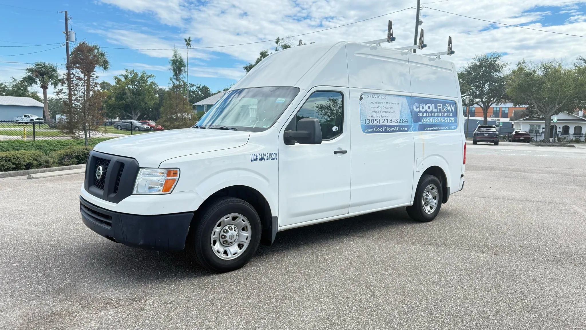 Used 2017 Nissan NV 2500 SV image 2