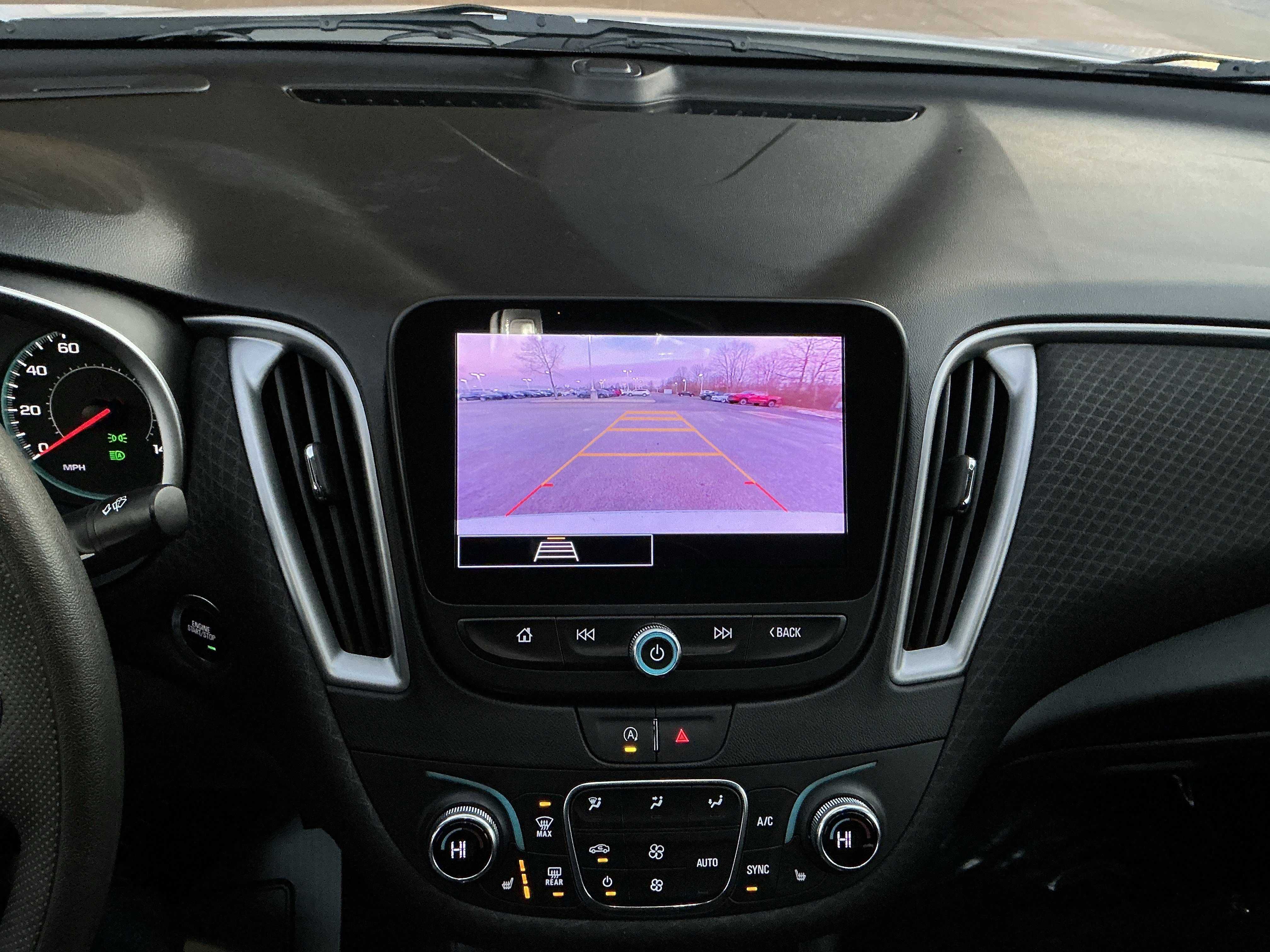 Used 2024 Chevrolet Malibu LT image 10