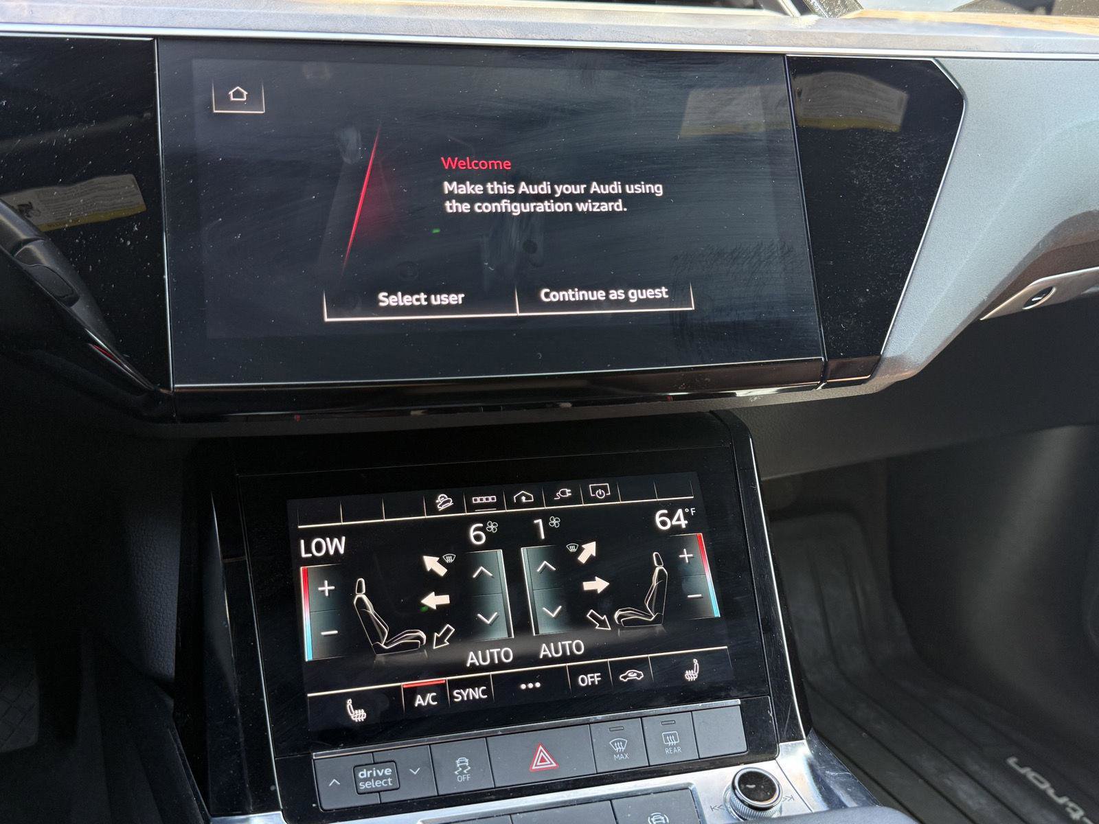 Used 2022 Audi e-tron Premium AWD/4WD image 18